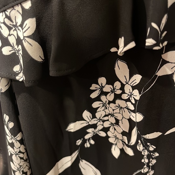 Express NEVER WORN longline top/over coat - Picture 5 of 5